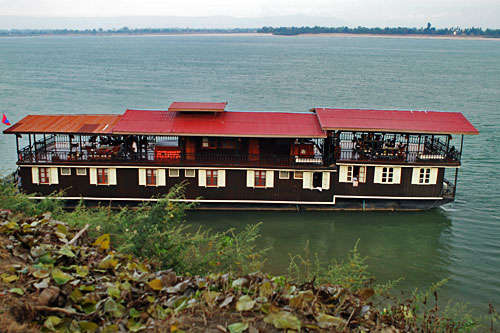 3Vat-Phou-Duatai-Boat Mekong Cruise's Vat Phou boat, a gant teak wedding cake that cruises around the Four Thousand Islands